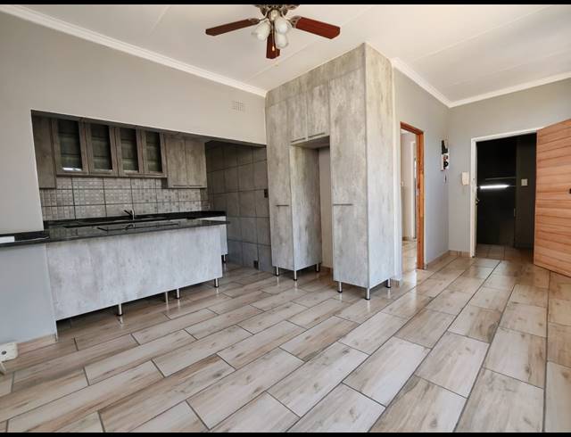 1 BEDROOM FLAT SOLD IN THREE RIVERS PROPER